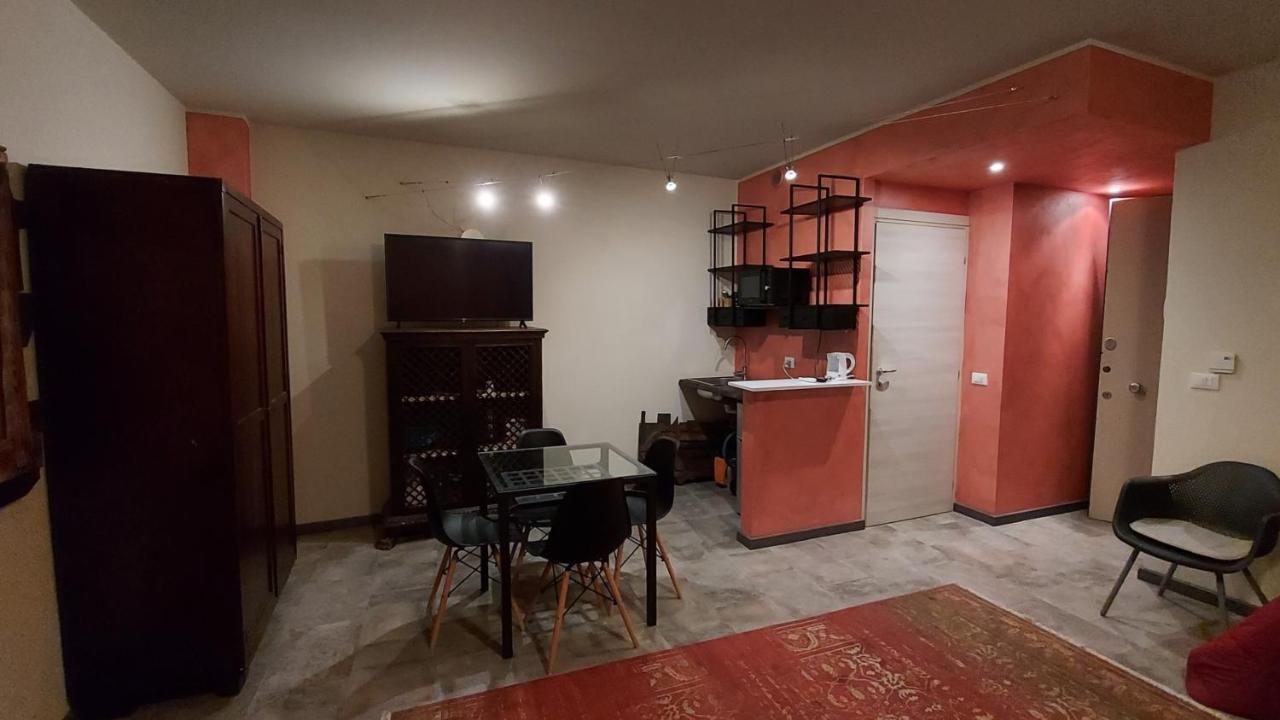 Marconi Rooms Loggia Delle Erbe - Verona — Photos 3